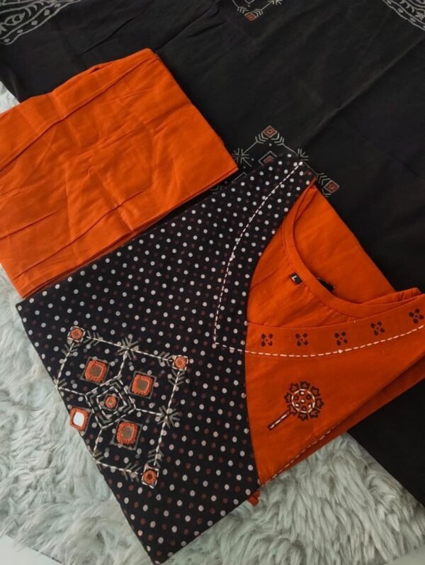 Naisha K 1381 Dhabu Cotton Block Work Kurti With Bottom Dupatta