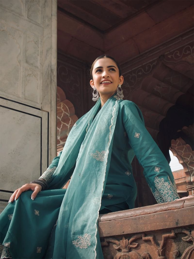 Dhruvi 462 Viscose Embroidered Kurti With Bottom Dupatta - Image 3